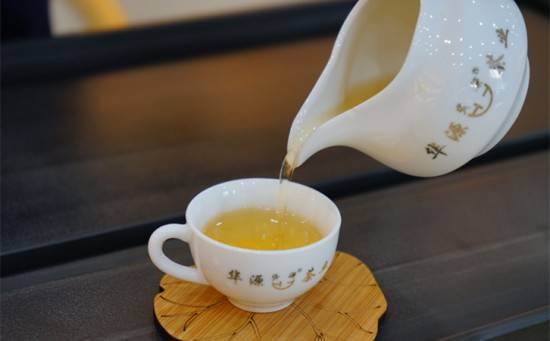 从粗制滥造到品质标杆 华源茶业引领办公用茶的质量革命