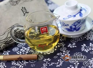 海湾茶业良闲品砖茶 生茶即将上市，传承与创新的完美融合